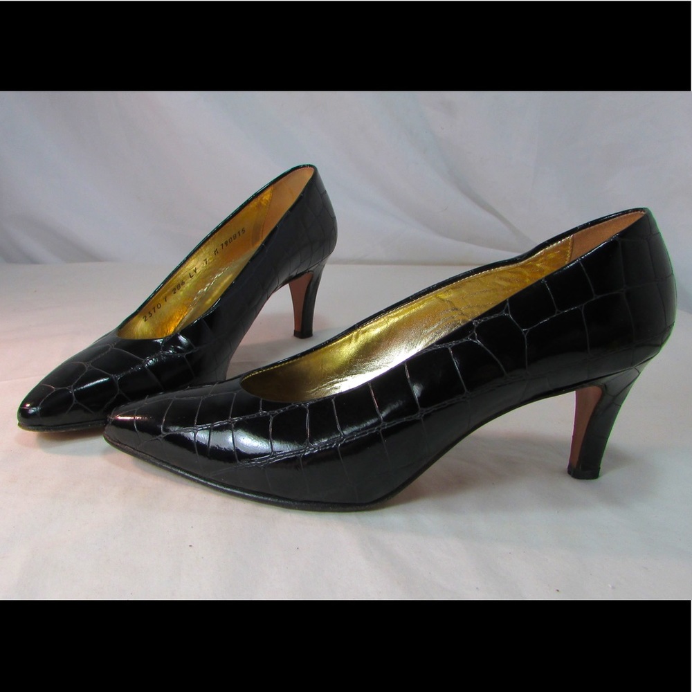 Perry Ellis Heels Black Patent Leather